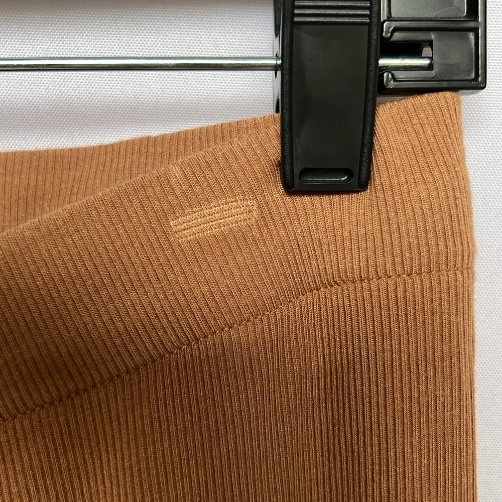 SKIMS Pajama Set - Picture 13 of 13